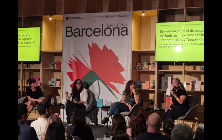 Cristina Rivera Garza, autora del prólogo del libro y ganadora del Premio Pulitzer 2024, tomó la palabra para describir la potencia del proyecto. EL INFORMADOR / F. Salcedo