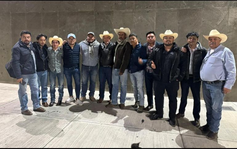 Integrantes del Frente Nacional Para el Rescate del Campo Mexicano FNRCM. ESPECIAL / FACEBOOK FNRCM