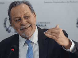 El director regional de ONU Turismo para las Américas Gustavo Santos, habla durante la presentación del Plan Maestro de Turismo Sostenible de Guatemala.  EFE/ Mariano Macz