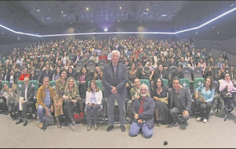 Richard Gere comparte reflexiones espirituales con la audiencia después de presentar su documental “Sabiduría y felicidad”. CORTESÍA