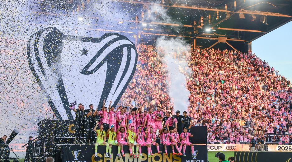 Lionel Messi alcanzó el trofeo número 44 de su carrera, ampliando un legado ya monumental. EFE/ C. HERRERA-ULASHKEVICH.