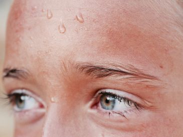 La sudoración y los malos olores pueden combatirse con simples pero eficaces opciones cotidianas. UNSPLASH/Hans Reniers