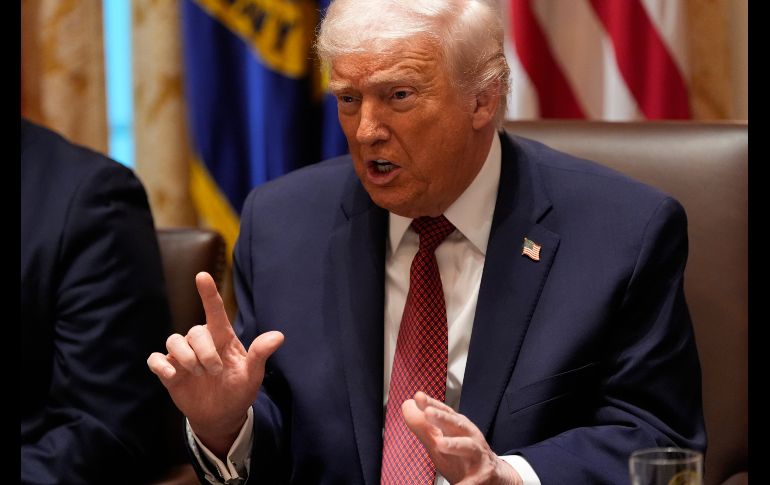 El mandatario estadounidense rectificó declaraciones previas y afirmó que no hay detenidos tras el tiroteo en Brown. AP/ ARCHIVO