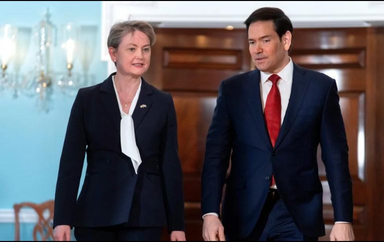 Yvette Cooper,  quien se reunió con el secretario de Estado Marco Rubio, dijo que esas conversaciones “fueron increíblemente claras sobre la fortaleza del compromiso de Estados Unidos con la OTAN”. AP / M. SCHIEFELBEIN