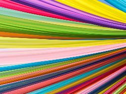 Según Pantone, este color destaca por su presencia expansiva y su capacidad para crear ambientes de amplitud y limpieza visual. Unsplash