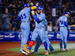 Los hermanos Ornelas pegaron de hit en la octava entrada y fueron decisivos en la victoria de Jalisco. CORTESÍA/Charros de Jalisco