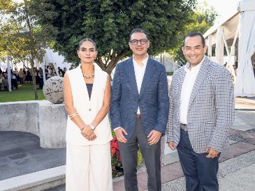 Mariana Belén, Dr. Abraham Mendoza Andrade y Rafael Hernánez. GENTE BIEN JALISCO / “Aniversario Alumni” de la Universidad Panamericana