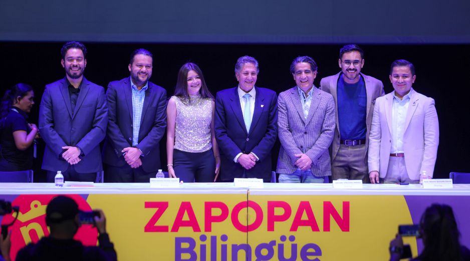 El costo de este programa de nueve niveles ronda los 35 mil pesos, sin embargo, gracias a estas becas, destacó el alcalde Juan José Frangie, las y los graduados podrán acceder a puestos de trabajo con un sueldo superior hasta en un 50% al promedio. EL INFORMADOR/ A. Navarro