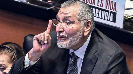 Adán Augusto López dijo que gusta de regalar libros en las fiestas de fin de año. SUN