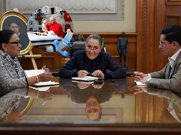 Sheinbaum revela que invitó al Papa León XIV a visitar México en una acción enmarcada en el Día de la Virgen de Guadalupe. ESPECIAL / X: @Claudiashein