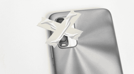 Cubrir la cámara puede bloquear una vía de espionaje muy específica, pero no reemplaza las medidas de seguridad digital que realmente reducen riesgos. CANVA