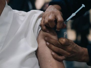 La Secretaría de Salud exhortó a la población a aplicarse las vacunas correspondientes a la temporada invernal. EL INFORMADOR/ARCHIVO