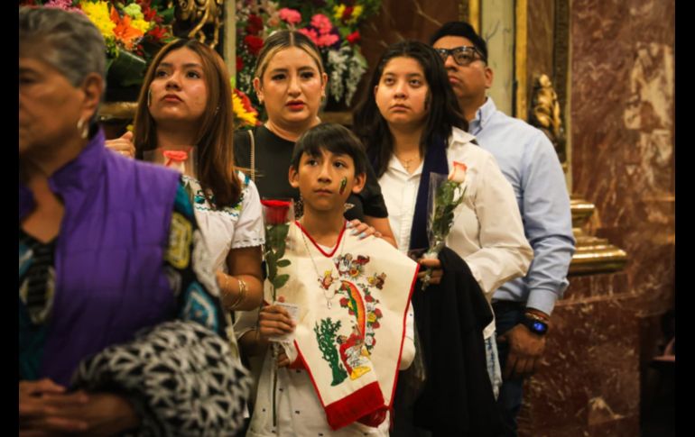 El altar, además, fue adornado con los colores de la bandera de México, para resaltar la importancia de la imagen religiosa para la nación mexicana. EL INFORMADOR/ J. Acosta