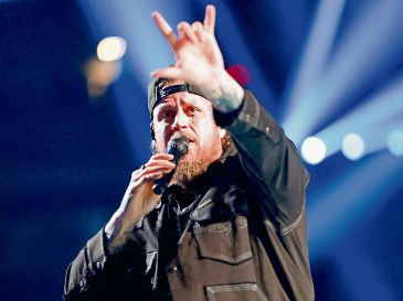 El músico se presentó en el escenario durante el iHeartRadio Music Festival 2025, en el T-Mobile Arena, en Las Vegas, Nevada. AFP