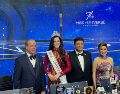 En la imagen de izquierda a derecha al presidente y copropietario de Miss Universo, Raúl Rocha, junto a la mexicana Fátima Bosch, el guatemalteco Mario Búcaro y la tailandesa Teresa Chaivisut. EFE / ARCHIVO