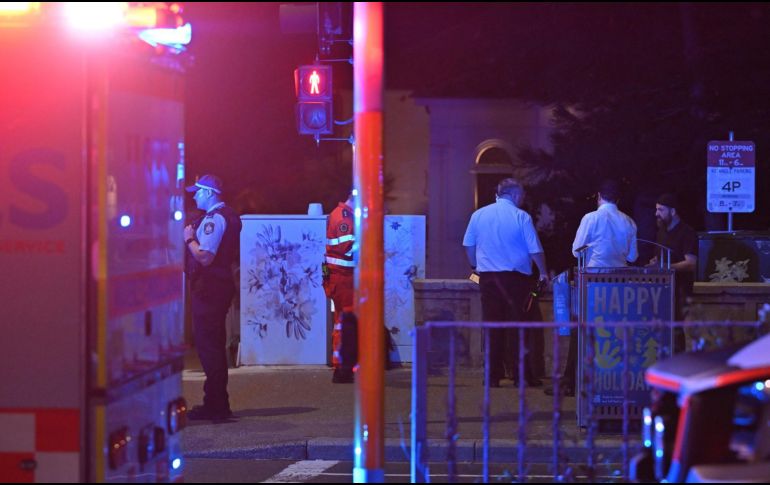 El ataque ocurrió junto a la playa de Bondi, durante una celebración por el inicio de la festividad judía de Janucá en la que se encontraban cerca de un millar de personas. EFE/M. TSIKAS