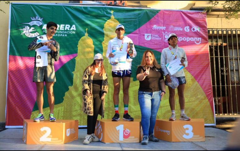 La ruta de 10 kilómetros, trazada por el corazón de la Ciudad de las Niñas y los Niños, ofreció postales únicas. ESPECIAL / Comude Jalisco