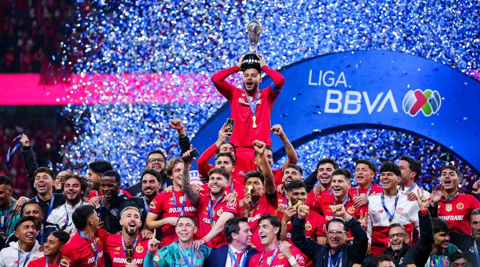 Desde el manchón penal, Toluca selló su lugar en la historia como el quinto bicampeón de la Liga MX. IMAGO7.