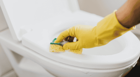 Los malos olores en el baño son uno de los problemas más comunes en el hogar pero también uno de los más fáciles de prevenir. CANVA