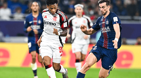 El PSG se convirtió en el tercer equipo en todo el mundo en conquistar seis títulos en un mismo año, una hazaña reservada para muy pocos. EFE / N. Thekkayil