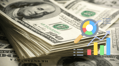 La divisa norteamericana acumula una baja de 0.9%, mientras que en comparación interanual mantiene una disminución del 12.87%. CANVA