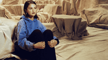 Muchos se han estado preguntando el por qué la voz de Selena suena diferente, asociando este suceso a algún problema de salud. INSTAGRAM/selenagomez