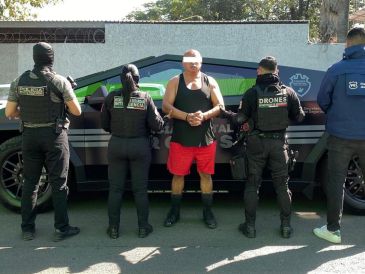 Mediante labores de inteligencia, análisis de información y seguimiento con apoyo de la unidad de drones Cybertruck, se implementó un operativo, en coordinación con la Policía de Investigación. CORTESÍA