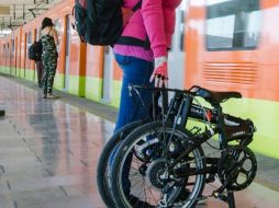 Los pasajeros pueden abordar con bicicletas todos los domingos y días festivos del año. X/MetroCDMX