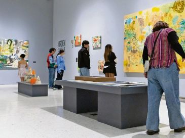 La muestra “Orden salvaje” propone un diálogo entre naturaleza, tensión y estructura desde el arte contemporáneo. CORTESÍA