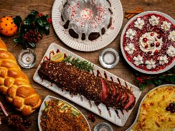 Preparar postres navideños puede ser una actividad que fomenta la convivencia y el espíritu festivo. UNSPLASH / J. OWEN