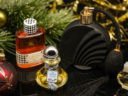 Los perfumes se han convertido en uno de los regalos más especiales de Navidad, capaces de transmitir emociones, recuerdos y estilo en cada aroma. PIXABAY