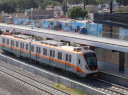 En su primera semana de servicio, la Línea 4 del Tren Ligero movilizó a miles de usuarios, de acuerdo con datos del SITEUR. EL INFORMADOR/ARCHIVO