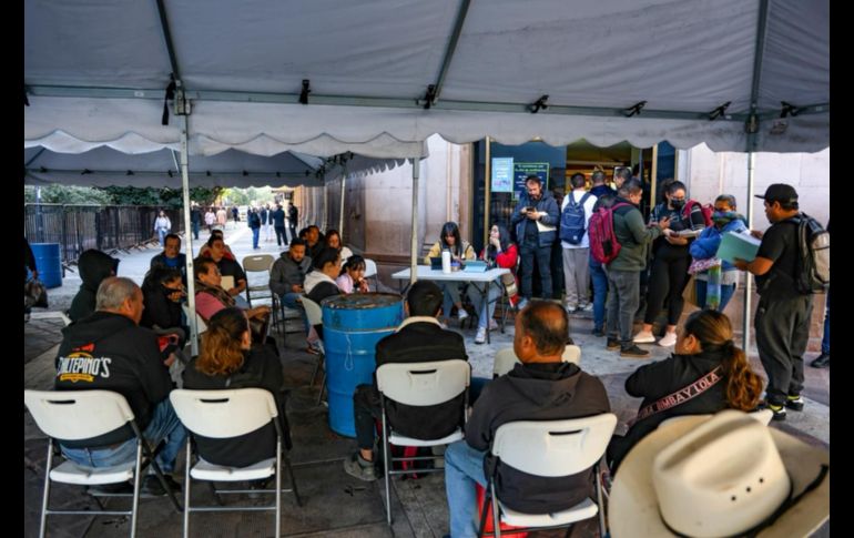 Las personas que no realicen el pago de su refrendo durante 2025 y estén obligadas a sustituir las placas, deberán cubrir en 2026 el costo del cambio que será superior a los dos mil 500 pesos. EL INFORMADOR/ A. Navarro