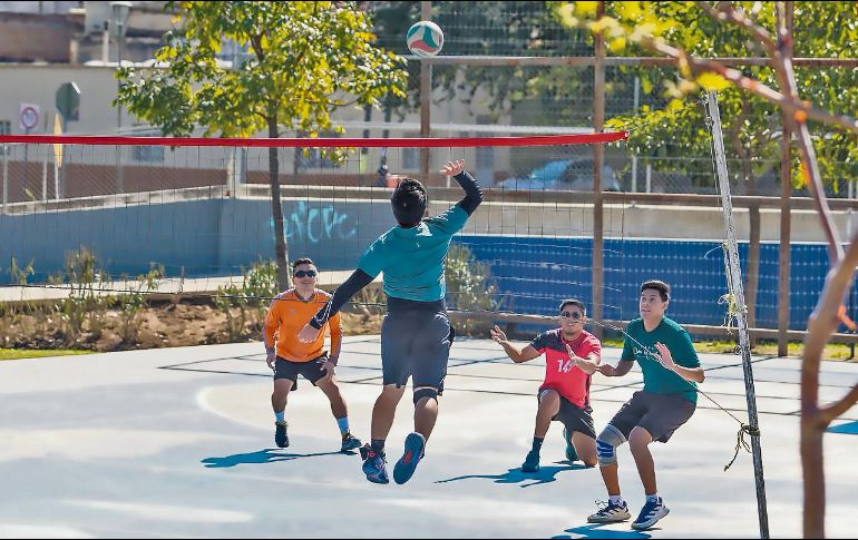 Los espacios públicos son una opción accesible para pasar las vacaciones sin afectar el bolsillo. EL INFORMADOR/A. Navarro