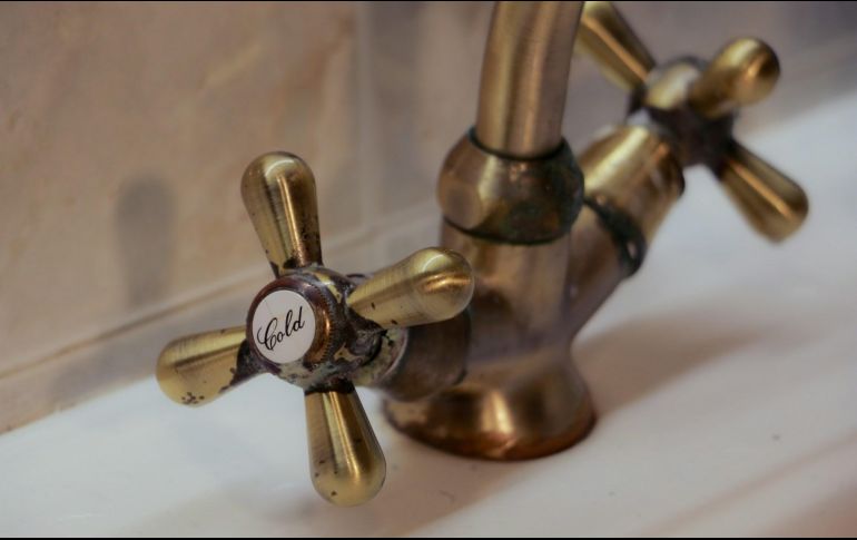 El sarro es uno de los problemas más frecuentes en las llaves de agua de baños y cocinas. UNSPLASH.