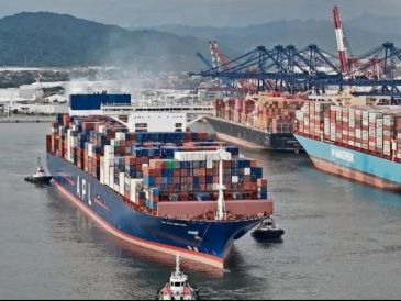 El paquete arancelario tiene como objetivo central el proteger los más de 350 mil empleos en industrias afectadas por las importaciones de países con los que no se tiene tratado comercial. AFP/ Archivo