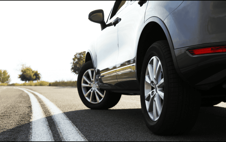 El puntaje no solo considera la cantidad de fallas, sino también su impacto en la seguridad, el costo de propiedad y la experiencia cotidiana del usuario.  CANVA