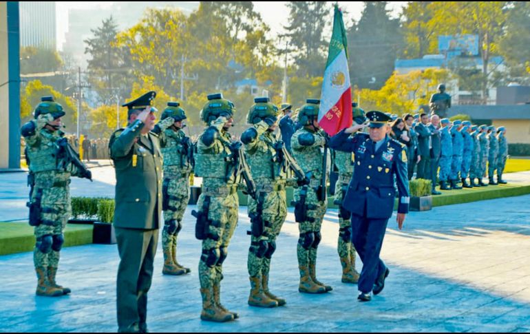Miguel Eduardo Hernández Velázquez asumió como inspector y contralor general del Ejército, Fuerza Aérea y Guardia Nacional durante una ceremonia oficial. ESPECIAL