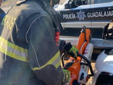 El accidente fue atendido durante la mañana de este sábado 3 de enero. ESPECIAL / FACEBOOK Protección Civil y Bomberos Gdl