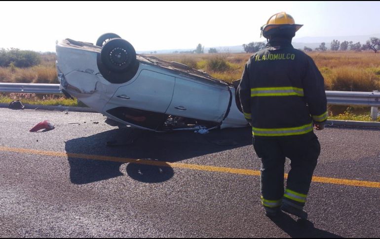 El Gobierno municipal informó que un vehículo KIA y otro Nissan protagonizaron el percance. ESPECIAL / PC Tlajomulco