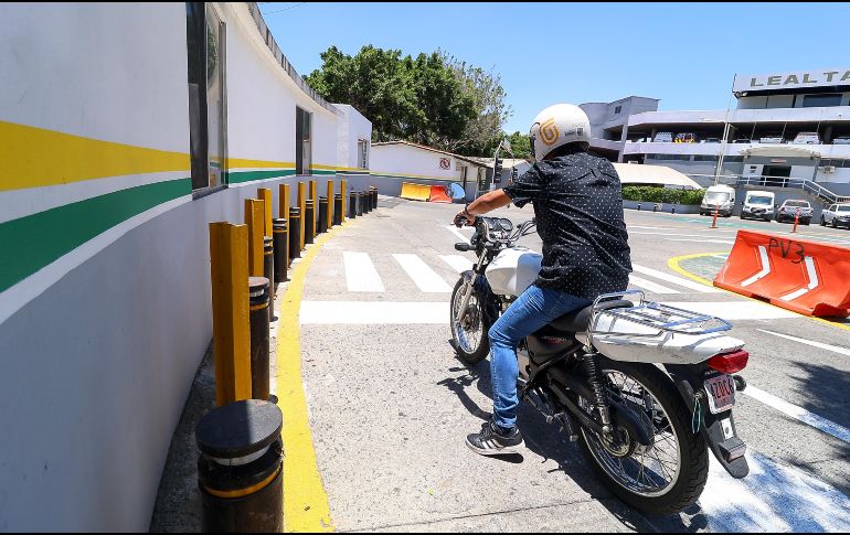 La dependencia recordó que existen costos adicionales en trámites como certificaciones de licencia y en casos relacionados con el transporte público, por lo que recomendó a los motociclistas informarse con anticipación. EL INFORMADOR/ ARCHIVO