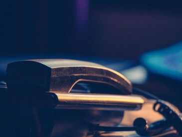 Fue tras varias denuncias, como se emprendieron las acciones para deshabilitar dichas líneas, cuyos dueños buscaban sacar dinero a ciudadanos. Pixabay