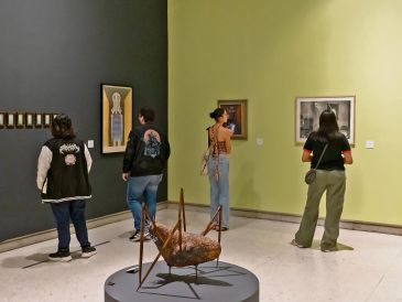 La exposición reúne distintos lenguajes y épocas del arte mexicano en un recorrido que invita a aceptar la ambigüedad y la imaginación. CORTESÍA