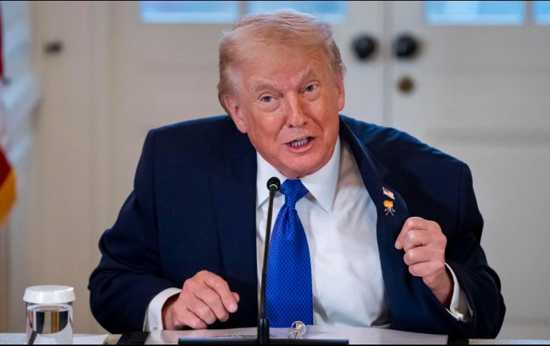 El decreto se dio a conocer después de una reunión sostenida el viernes entre Trump y directivos del sector energético. EFE