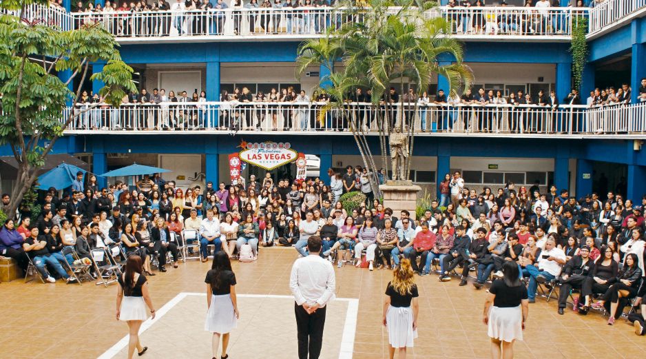 La UNEDL cuenta con bachilleratos, licenciaturas, ingenierías y posgrados, todos con reconocimiento oficial, además de diversos programas de becas. ESPECIAL