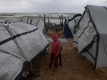 El portavoz de Unicef también criticó la decisión de Israel de restringir el acceso a Gaza a 37 organizaciones humanitarias. EFE/H. IMAD