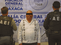 La detención contra el alcalde oaxaqueño se realizó por el delito de homicidio calificado con alevosía y ventaja. ESPECIAL/FGEO