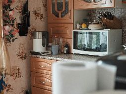 Lo ideal es realizar esta limpieza al menos una vez por semana o cada vez que se detecten salpicaduras visibles. Unsplash
