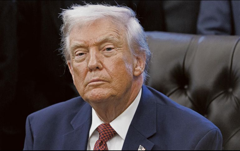 Donald Trump, adquirió bonos corporativos de Netflix y Warner Bros. Discovery, valorados en un millón de dólares cada uno. EFE/ Archivo