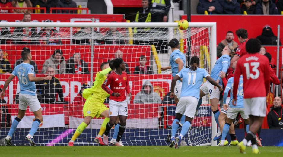 El Manchester United lució un lavado de cara espectacular con el primer duelo en el banquillo de Michael Carrick. EFE / EPA / GARY OAKLE
